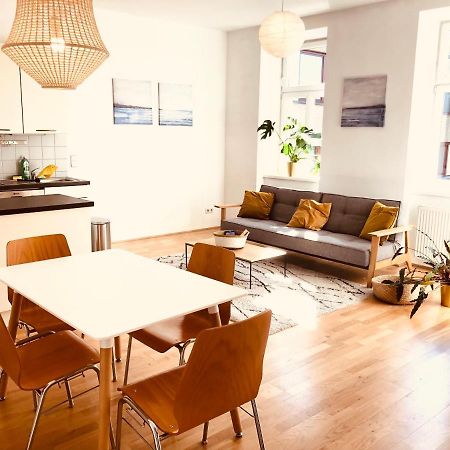 Helle 4 Zimmer Familien-Wohnung Mit Balkon! Schloss Schonbrunn In Gehdistanz Wenen Buitenkant foto