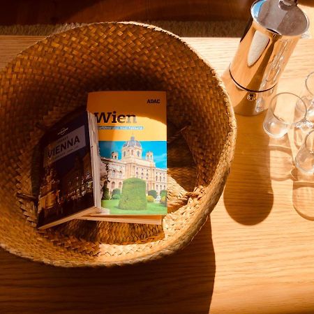 Helle 4 Zimmer Familien-Wohnung Mit Balkon! Schloss Schonbrunn In Gehdistanz Wenen Buitenkant foto