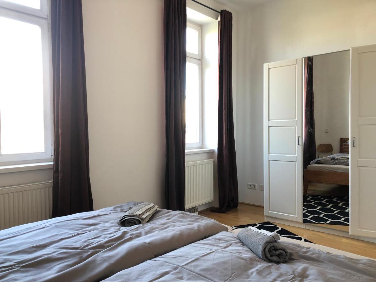 Helle 4 Zimmer Familien-Wohnung Mit Balkon! Schloss Schonbrunn In Gehdistanz Wenen Buitenkant foto