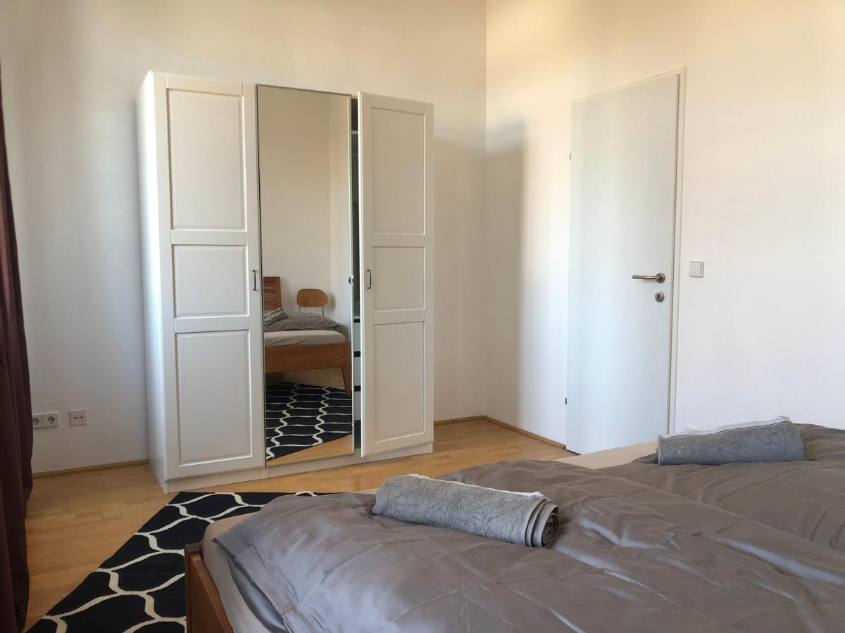 Helle 4 Zimmer Familien-Wohnung Mit Balkon! Schloss Schonbrunn In Gehdistanz Wenen Buitenkant foto