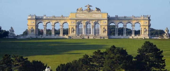 Helle 4 Zimmer Familien-Wohnung Mit Balkon! Schloss Schonbrunn In Gehdistanz Wenen Buitenkant foto
