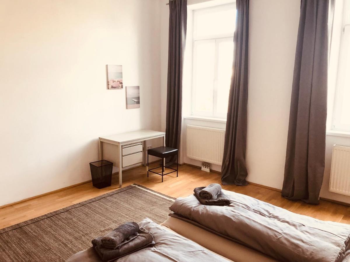 Helle 4 Zimmer Familien-Wohnung Mit Balkon! Schloss Schonbrunn In Gehdistanz Wenen Buitenkant foto